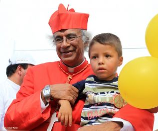 Jinotepe da gran recibimiento a Cardenal José Leopoldo Brenes