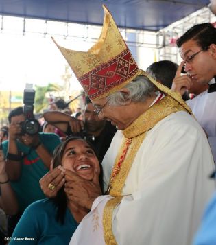 Jinotepe da gran recibimiento a Cardenal José Leopoldo Brenes