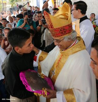 Jinotepe da gran recibimiento a Cardenal José Leopoldo Brenes