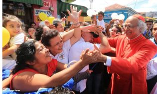 Jubiloso pueblo de Matagalpa recibe al Cardenal Leopoldo Brenes  