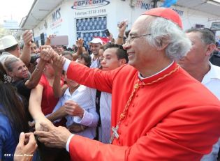 Jubiloso pueblo de Matagalpa recibe al Cardenal Leopoldo Brenes  