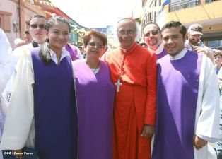 Jubiloso pueblo de Matagalpa recibe al Cardenal Leopoldo Brenes  