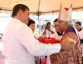 Jubiloso pueblo de Matagalpa recibe al Cardenal Leopoldo Brenes  