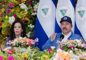 Presidente-Comandante Daniel en comunicación con las Familias Nicaragüenses
