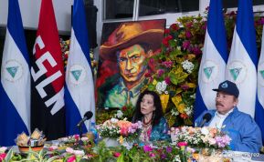 Presidente-Comandante Daniel en comunicación con las Familias Nicaragüenses