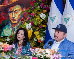 Presidente-Comandante Daniel en comunicación con las Familias Nicaragüenses