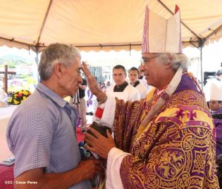 Jubiloso pueblo de Matagalpa recibe al Cardenal Leopoldo Brenes  