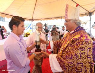 Jubiloso pueblo de Matagalpa recibe al Cardenal Leopoldo Brenes  