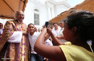 Jubiloso pueblo de Matagalpa recibe al Cardenal Leopoldo Brenes  