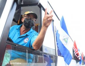 Segunda flota de buses rusos, porque  aquí Todos los Triunfos son del Pueblo!