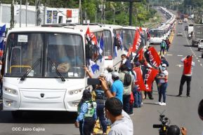 Segunda flota de buses rusos, porque  aquí Todos los Triunfos son del Pueblo!