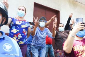 Segunda flota de buses rusos, porque  aquí Todos los Triunfos son del Pueblo!