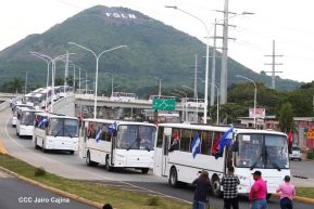 Segunda flota de buses rusos, porque  aquí Todos los Triunfos son del Pueblo!