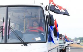 Segunda flota de buses rusos, porque  aquí Todos los Triunfos son del Pueblo!