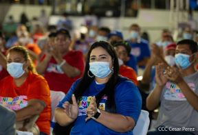 250 Buses Nuevos para el Pueblo: Obras de Amor, Obras de Buen Corazón 