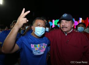 250 Buses Nuevos para el Pueblo: Obras de Amor, Obras de Buen Corazón 