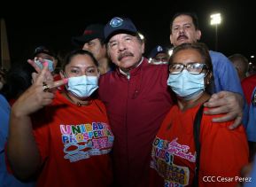 250 Buses Nuevos para el Pueblo: Obras de Amor, Obras de Buen Corazón 