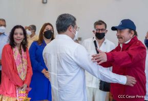 Reunión del Presidente Daniel Ortega y Compañera Rosario con el Presidente de Honduras Juan Orlando Hernández