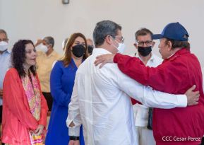 Reunión del Presidente Daniel Ortega y Compañera Rosario con el Presidente de Honduras Juan Orlando Hernández