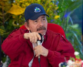 Reunión del Presidente Daniel Ortega y Compañera Rosario con el Presidente de Honduras Juan Orlando Hernández