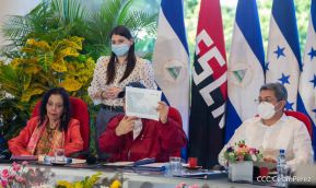 Reunión del Presidente Daniel Ortega y Compañera Rosario con el Presidente de Honduras Juan Orlando Hernández
