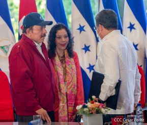 Reunión del Presidente Daniel Ortega y Compañera Rosario con el Presidente de Honduras Juan Orlando Hernández