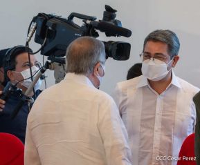 Reunión del Presidente Daniel Ortega y Compañera Rosario con el Presidente de Honduras Juan Orlando Hernández