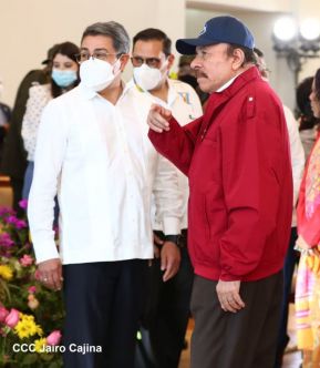 Reunión del Presidente Daniel Ortega y Compañera Rosario con el Presidente de Honduras Juan Orlando Hernández