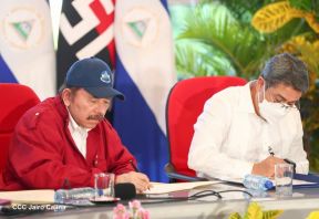 Reunión del Presidente Daniel Ortega y Compañera Rosario con el Presidente de Honduras Juan Orlando Hernández