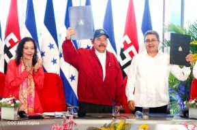 Reunión del Presidente Daniel Ortega y Compañera Rosario con el Presidente de Honduras Juan Orlando Hernández