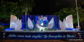 Familias disfrutan ambientes mariano y navideño en Avenida Bolívar y Plaza de la Revolución