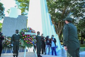 Acto en conmemoración del Día del Soldado de la Patria
