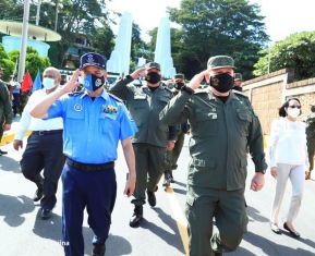 Acto en conmemoración del Día del Soldado de la Patria