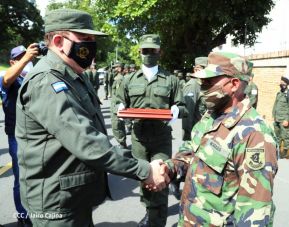 Acto en conmemoración del Día del Soldado de la Patria