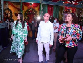 ¡Un Fin de Semana Enorme, Grande, de tanta Fiesta!