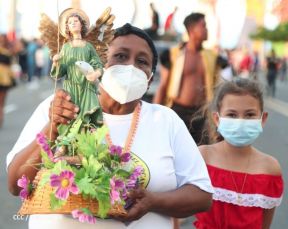 ¡Un Fin de Semana Enorme, Grande, de tanta Fiesta!