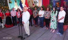 ¡Un Fin de Semana Enorme, Grande, de tanta Fiesta!