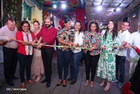 ¡Un Fin de Semana Enorme, Grande, de tanta Fiesta!