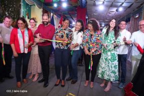 ¡Un Fin de Semana Enorme, Grande, de tanta Fiesta!