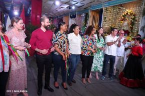 ¡Un Fin de Semana Enorme, Grande, de tanta Fiesta!