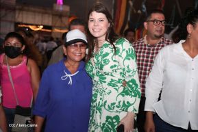 ¡Un Fin de Semana Enorme, Grande, de tanta Fiesta!