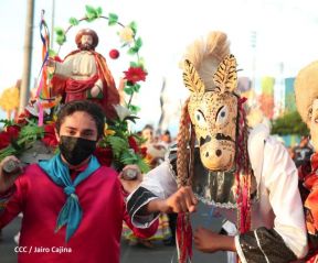 ¡Un Fin de Semana Enorme, Grande, de tanta Fiesta!