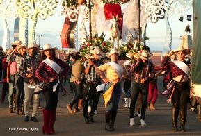 ¡Un Fin de Semana Enorme, Grande, de tanta Fiesta!