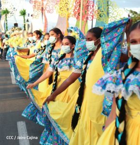 ¡Un Fin de Semana Enorme, Grande, de tanta Fiesta!