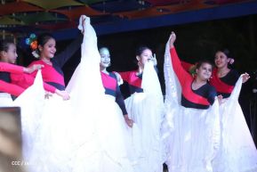 ¡Un Fin de Semana Enorme, Grande, de tanta Fiesta!