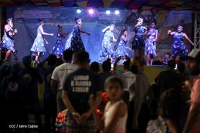 ¡Un Fin de Semana Enorme, Grande, de tanta Fiesta!