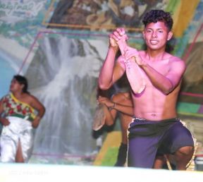 ¡Un Fin de Semana Enorme, Grande, de tanta Fiesta!