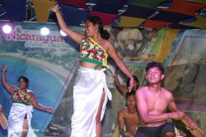 ¡Un Fin de Semana Enorme, Grande, de tanta Fiesta!