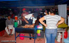 ¡Un Fin de Semana Enorme, Grande, de tanta Fiesta!