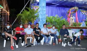 ¡Un Fin de Semana Enorme, Grande, de tanta Fiesta!